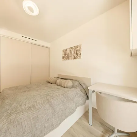 Designer In The Heart Of Apartment Pressburg